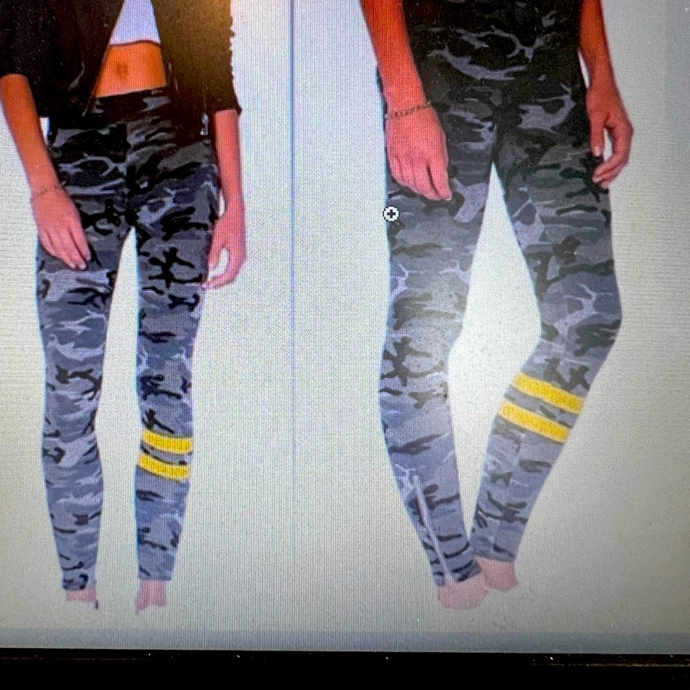 Sundry camp ankle zip yoga leggings size 2